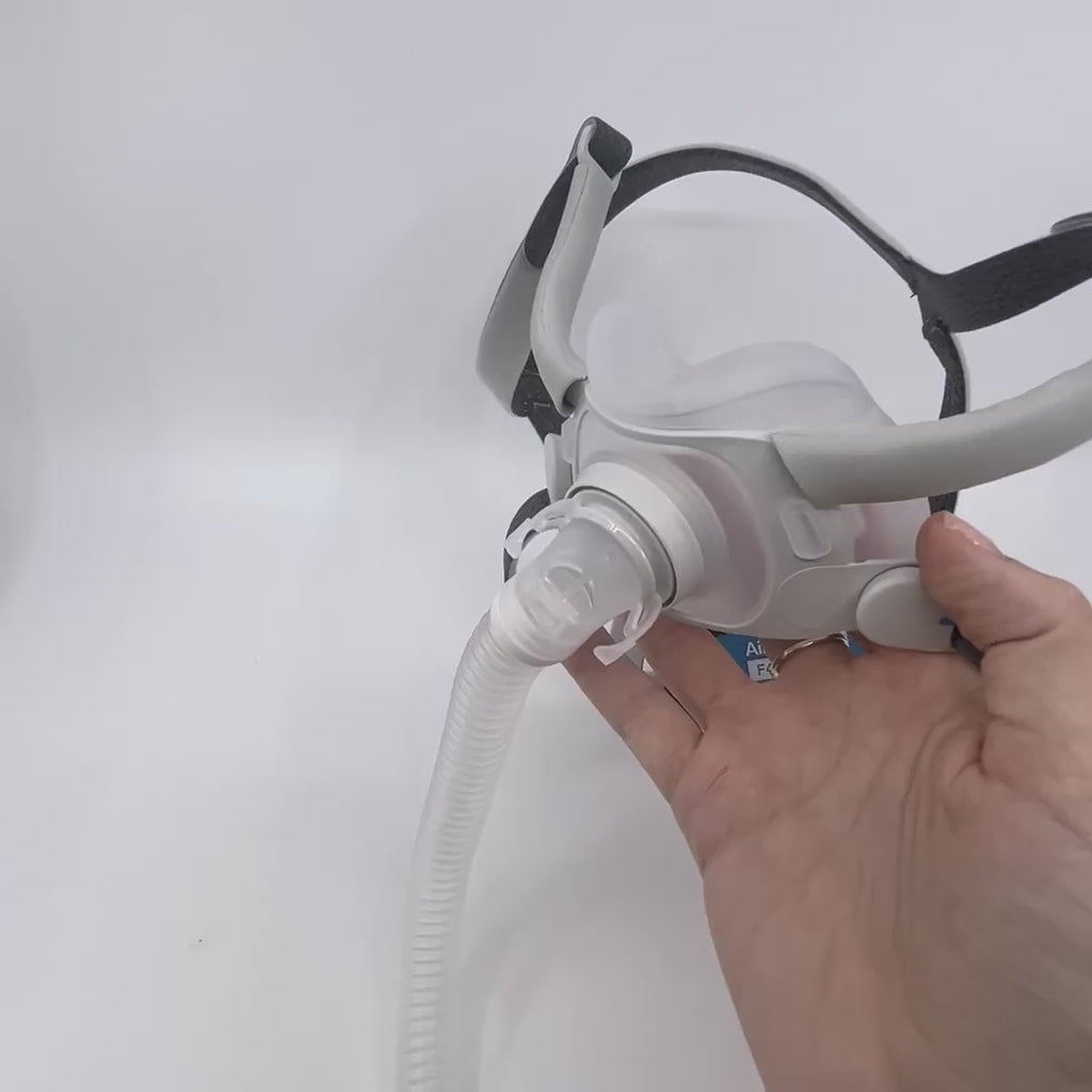 Short demo video showing the AirFit F40's flexible full face cushion, adjustable headgear, magnetic clips that save your fit, and swiveling quick-disconnect short hose.