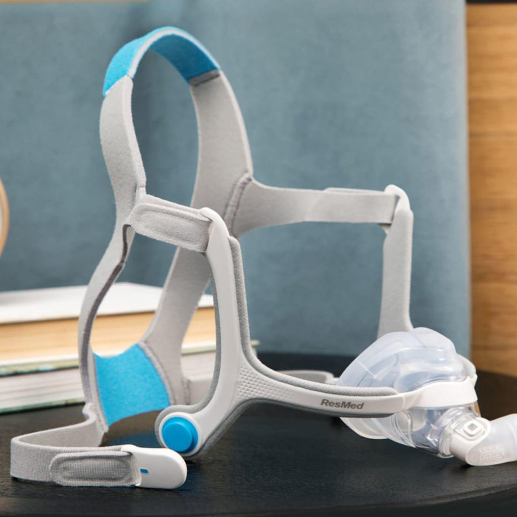 airfit n20 on nightstand