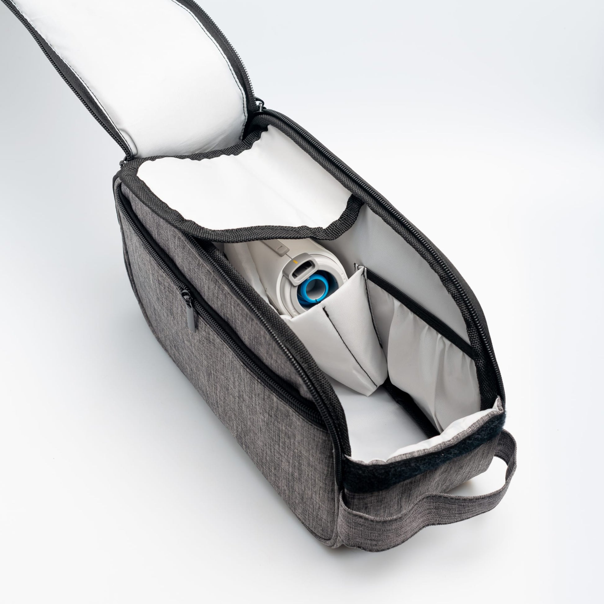 Snugell Bolso CPAP Travel bag packed with a Airmini CPAP machine